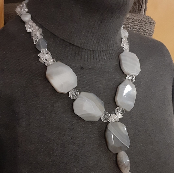 Genuine Banded Agate Necklace- Adjustable- Grey/ White - Picture 2 of 4